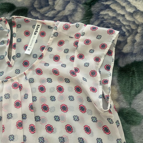 Ladies Printed Blouse - Picture 6 of 8